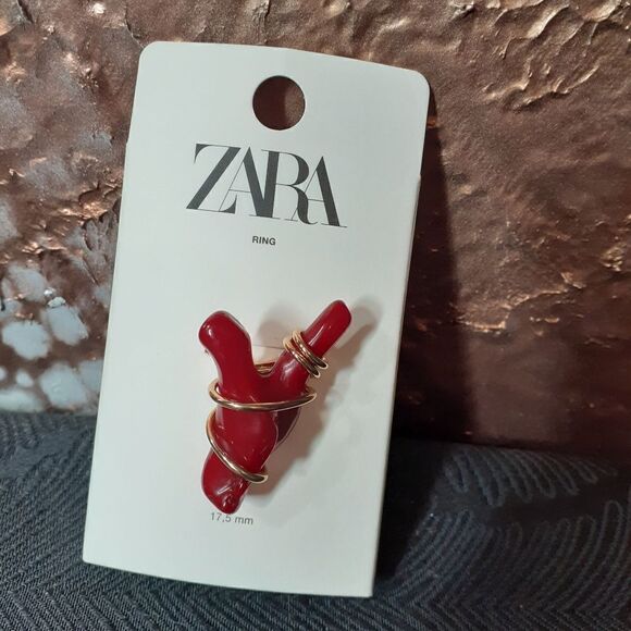 NWT Zara Faux Coral Statement Ring - Picture 9 of 12